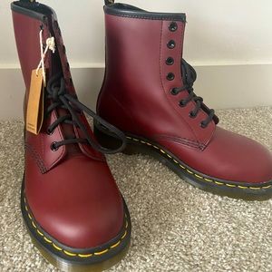 Dr. Martens 1460 Boot Smooth Cherry Red size 7M